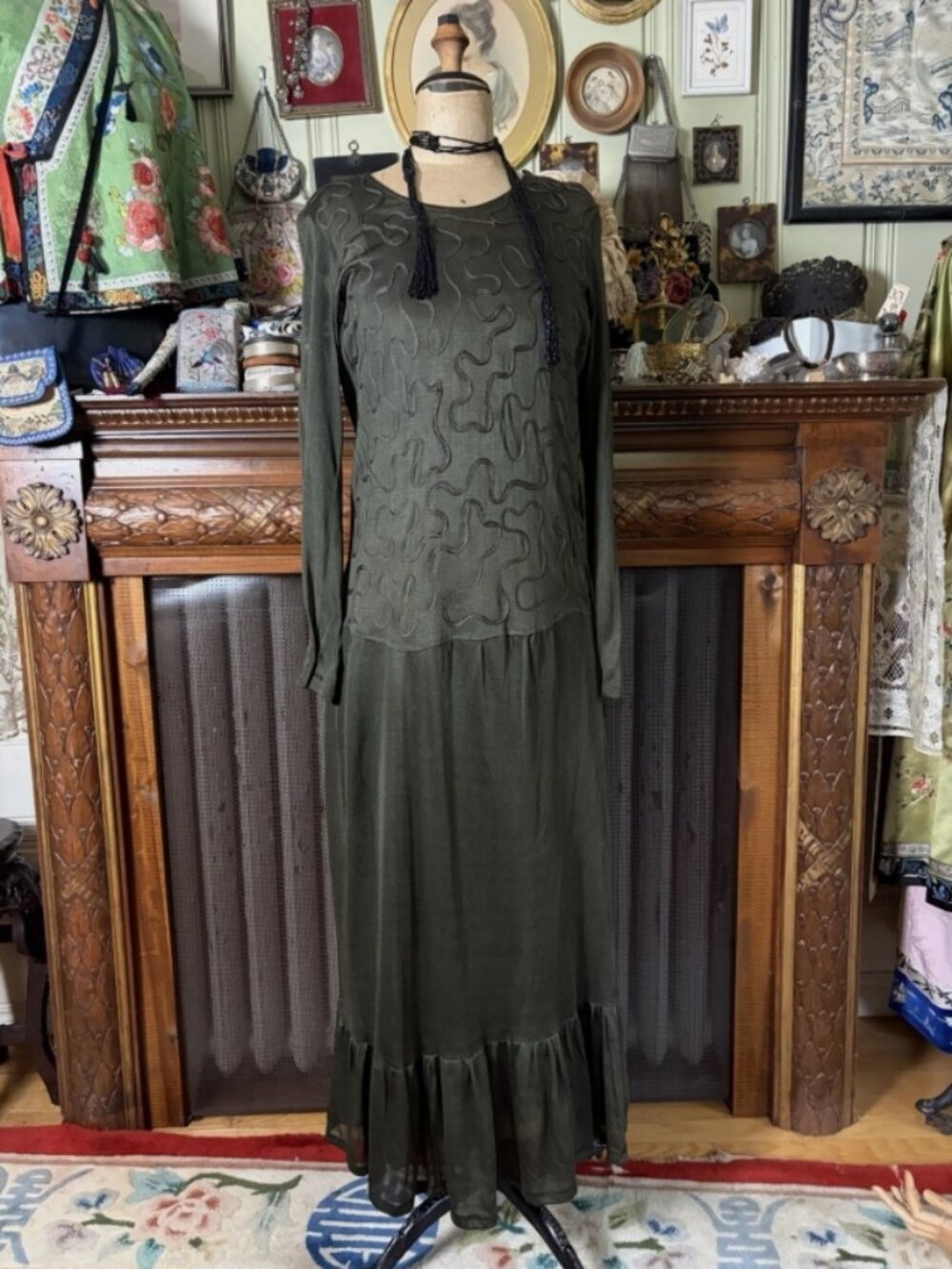 ☘️ Antique 1920s Sage Green Rayon Knit Soutache Dress ☘️